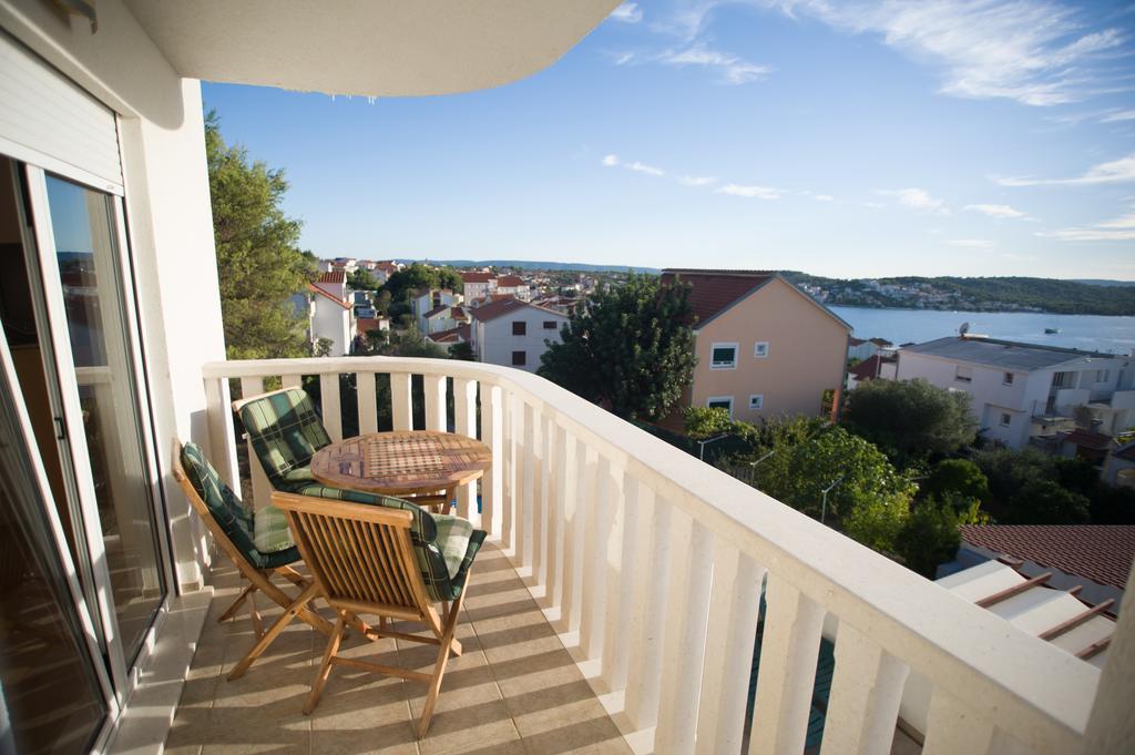 Villa Bianca Trogir Exterior photo